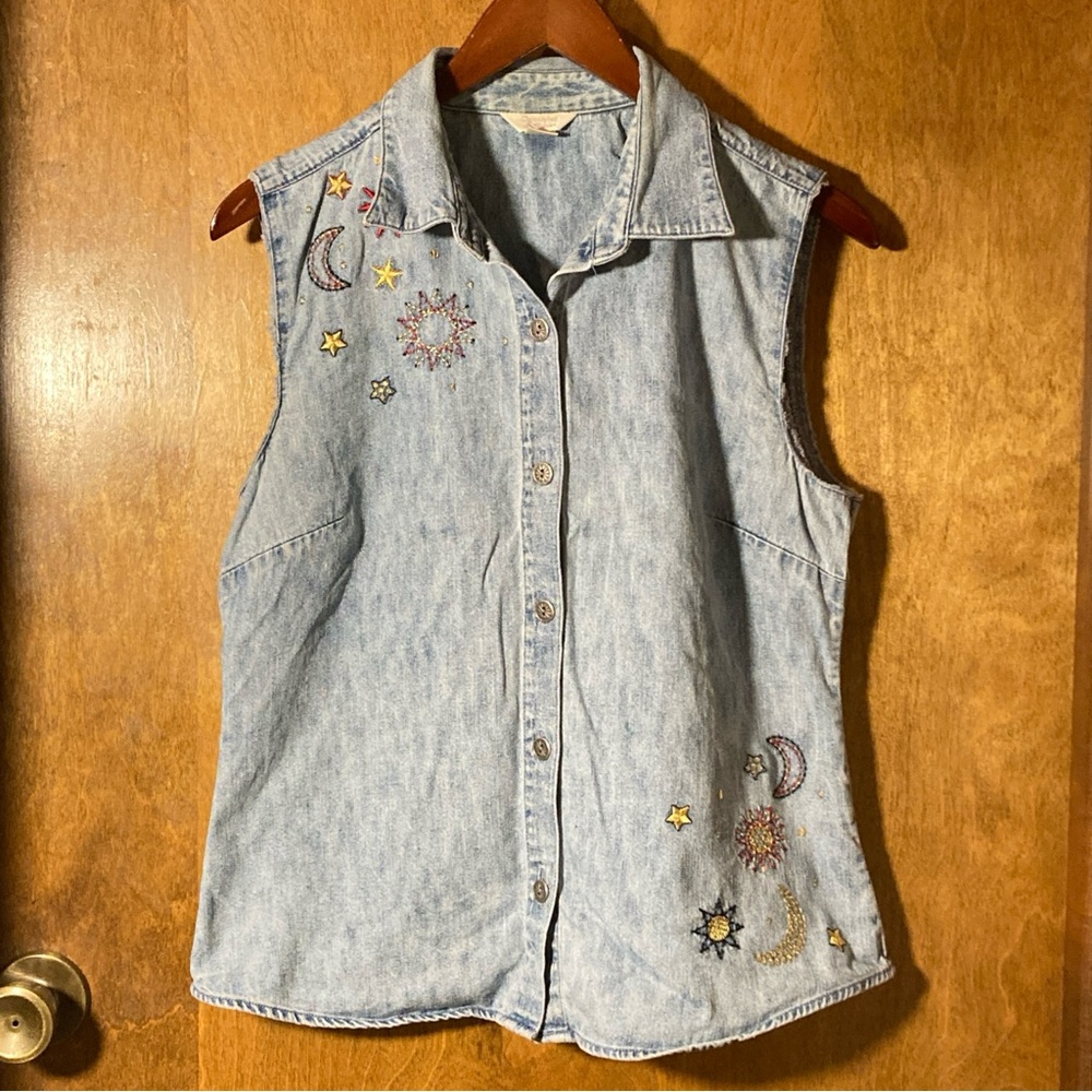 Christopher & Banks Embroidered Denim Raw Edge Sleeveless Shirt 100% Cotton Sz S